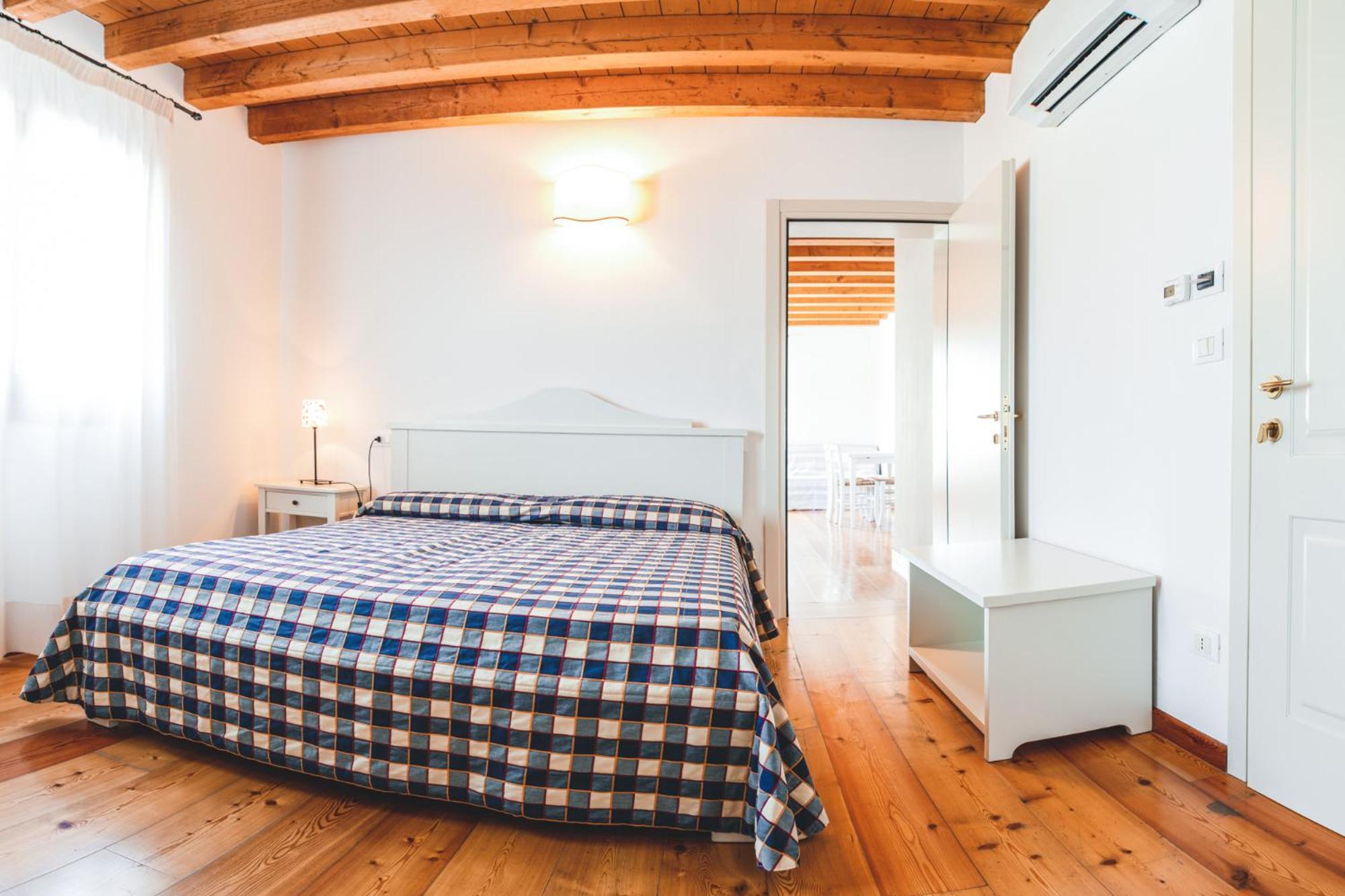 Residenze Di La' Dal Fiume Aparthotel Caorle Kültér fotó